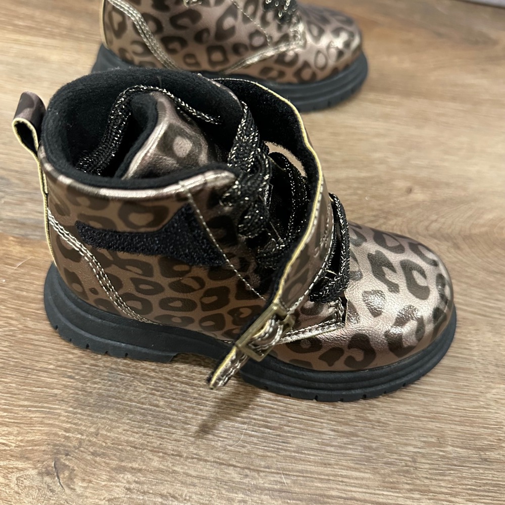 OshKosh B'gosh‎ Toddler Girls Leopard Combat Boots Size 8M Metallic Bronze - Picture 4 of 10